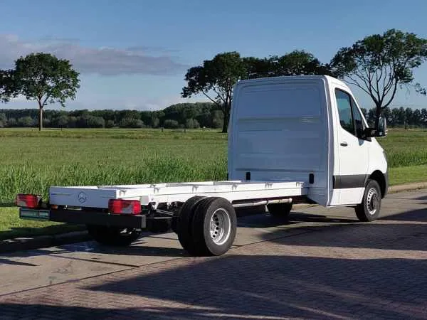 Mercedes-Benz Sprinter 519 CDI 3.0 LTR 6 CYL! Image 3